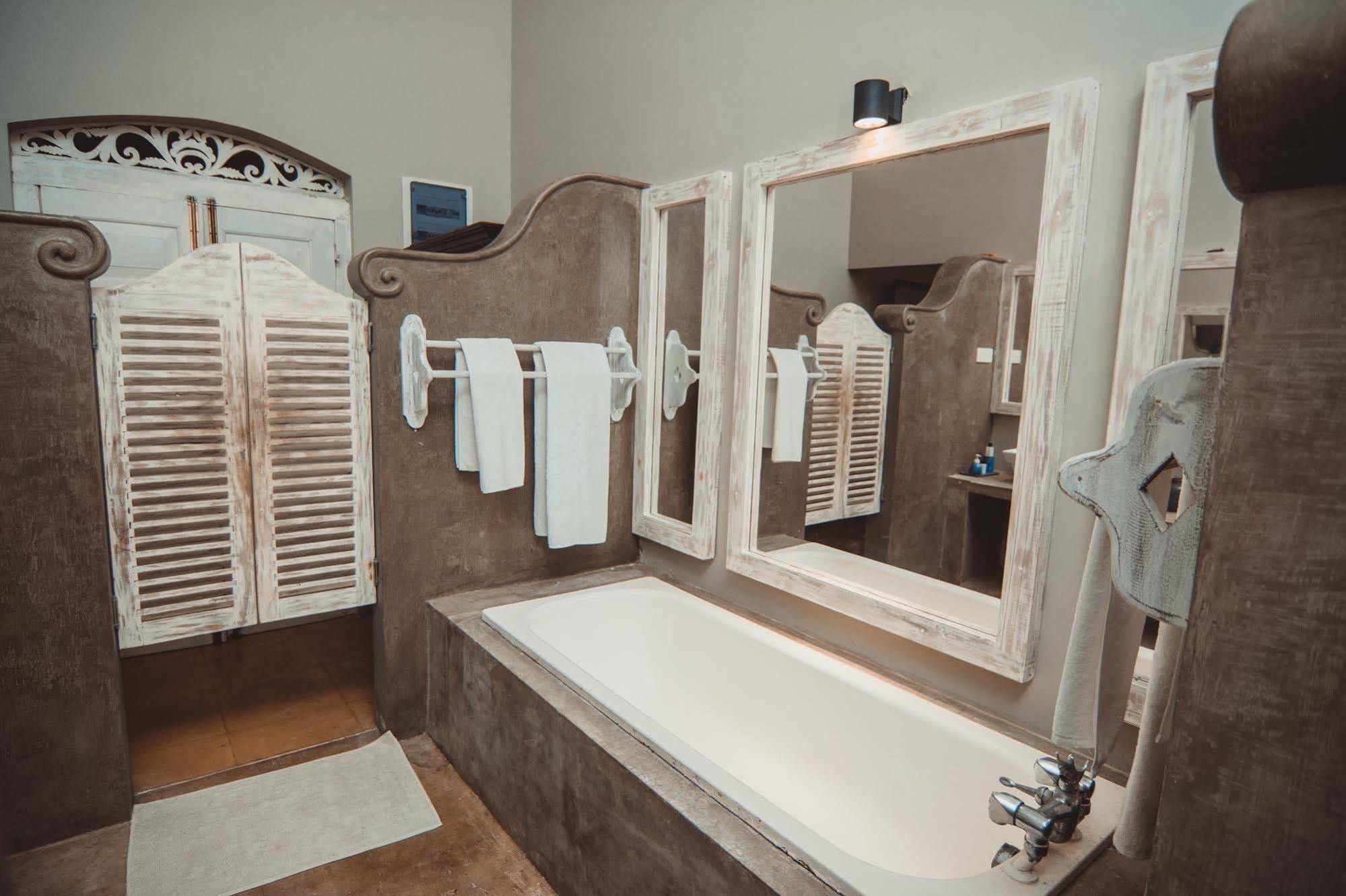 Villa Sethawadi Hotel And Kitesurf Centre Kalpitiya Exterior photo